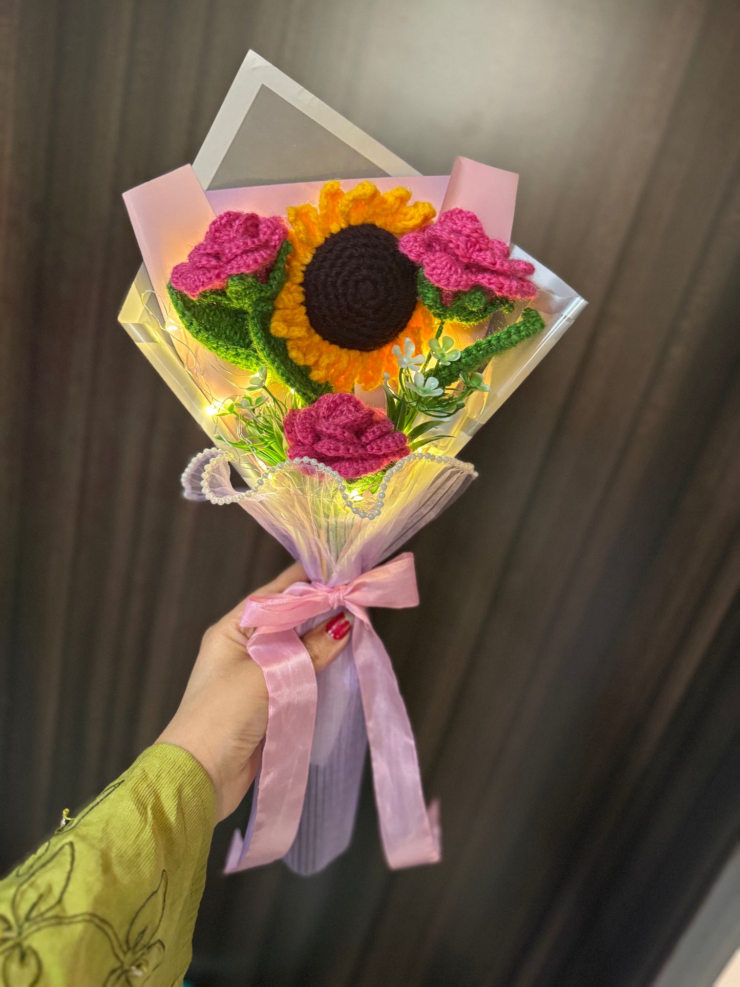 Sunflower & pink roses bouqet