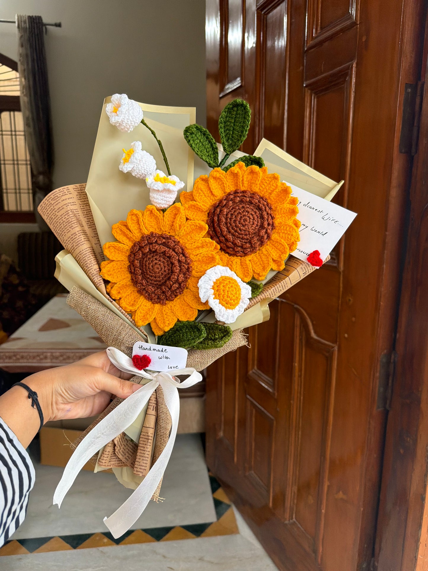 Golden Hugs Bouquet💛