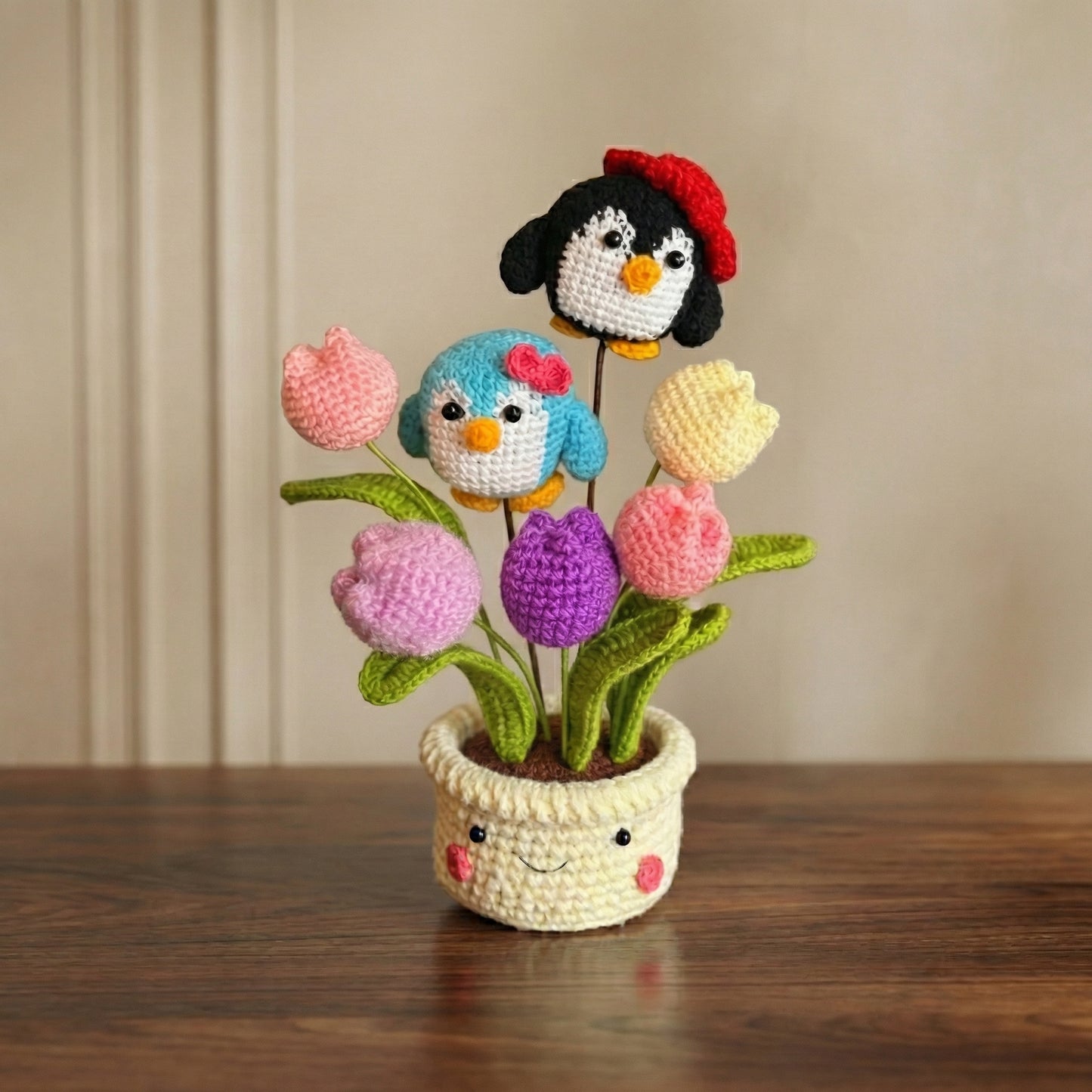 Couple penguin tulips pot