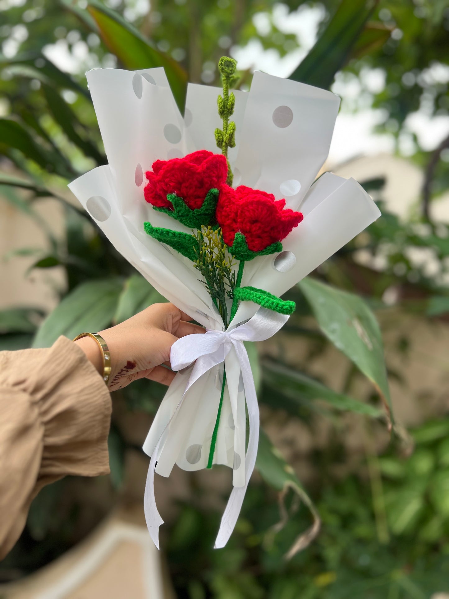 Rose bouquet with a green stick
