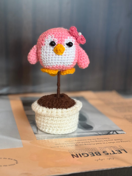 Mini penguin pot