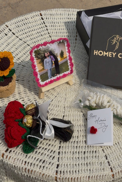 🌸 Mother’s Day Special Crochet Hamper